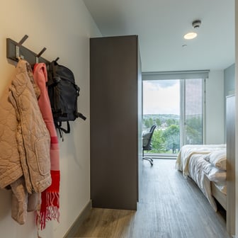 Premium En Suite - Image 2